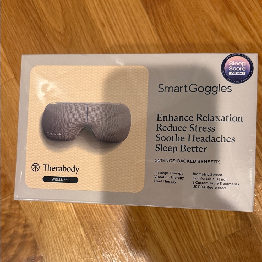 New Therabody SmartGoggles Eye Mask in Light Gray